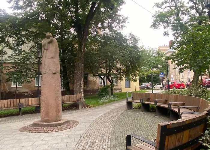 Вірменська14 Центр З Балконом Не Далеко Від Ж Д Вокзалу Звітні Документи